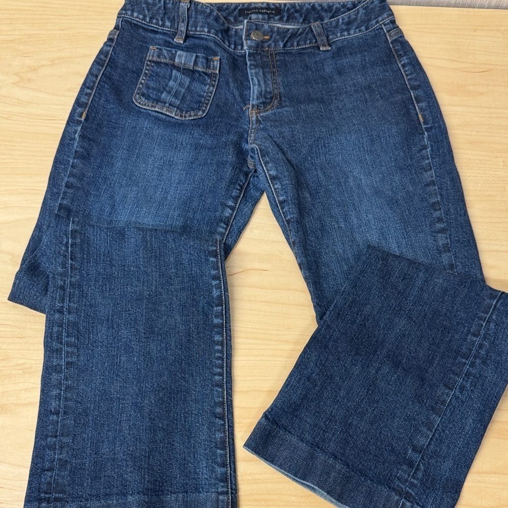 Banana Republic Dark Blue Flare Jeans size 6 stretch